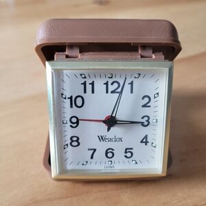 Vintage Westclox Gold Tone Wind Up Travel alarm